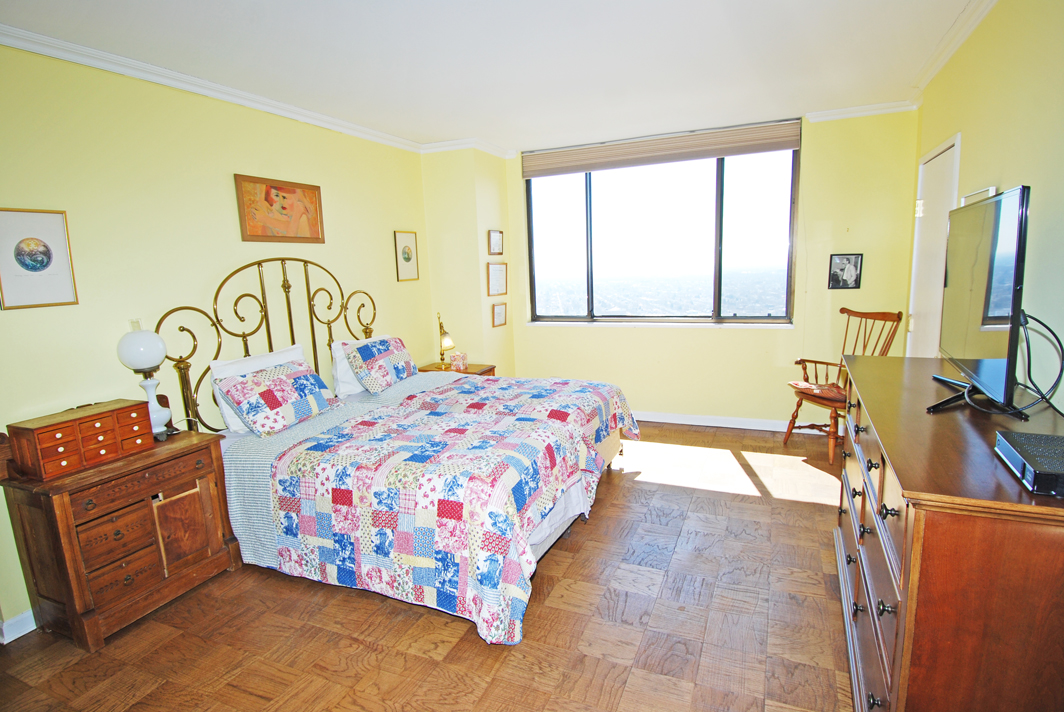 North Shore Towers Apartment