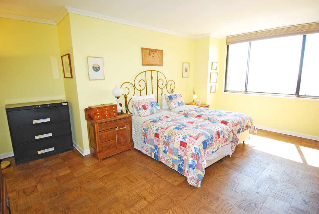 North Shore Towers Apartment