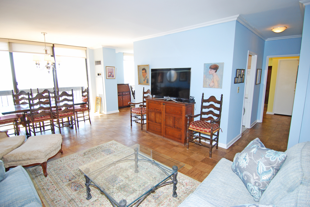 North Shore Towers Apartment