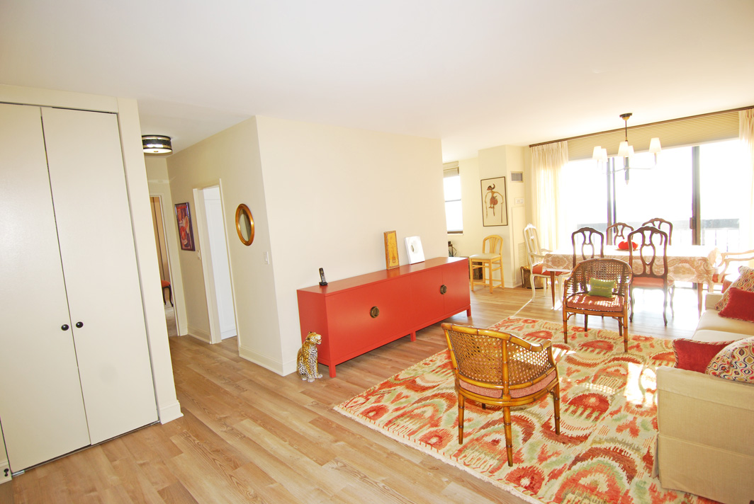 North Shore Towers Apt.