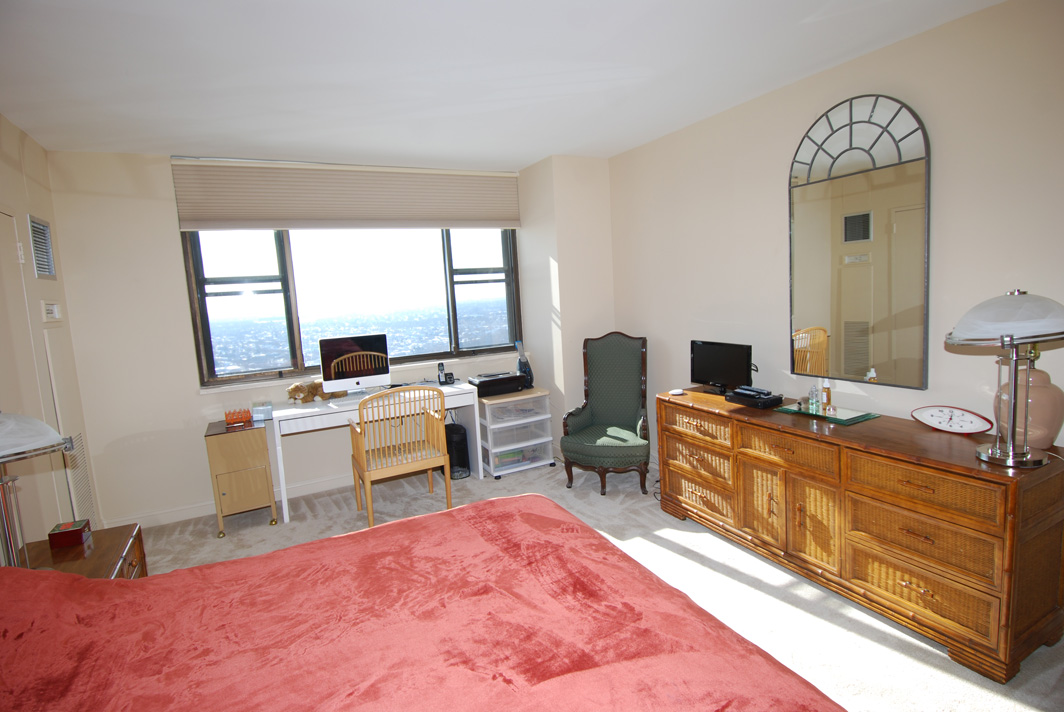 North Shore Towers Apt.