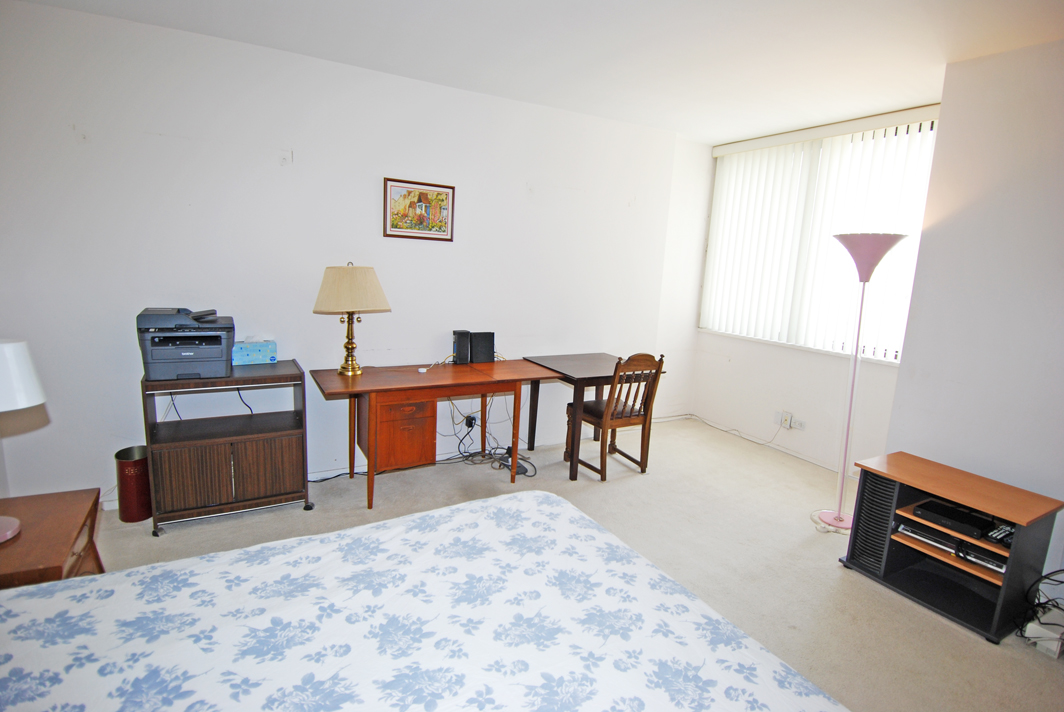 North Shore Towers Apt.