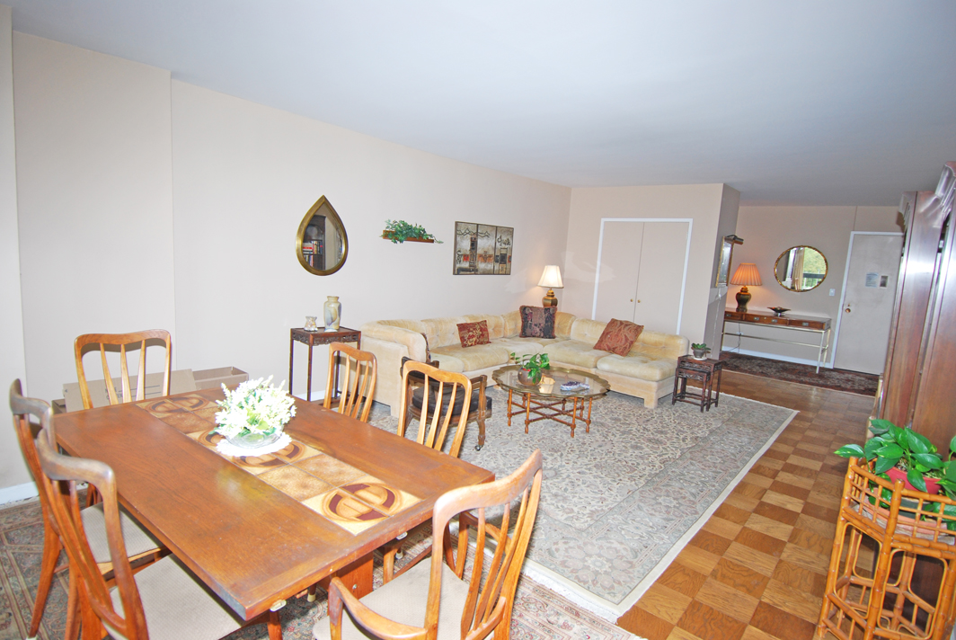 North Shore Towers Apt.