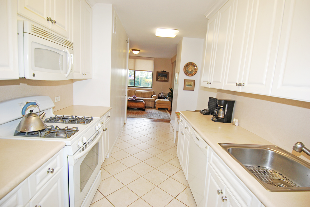 North Shore Towers Apt.