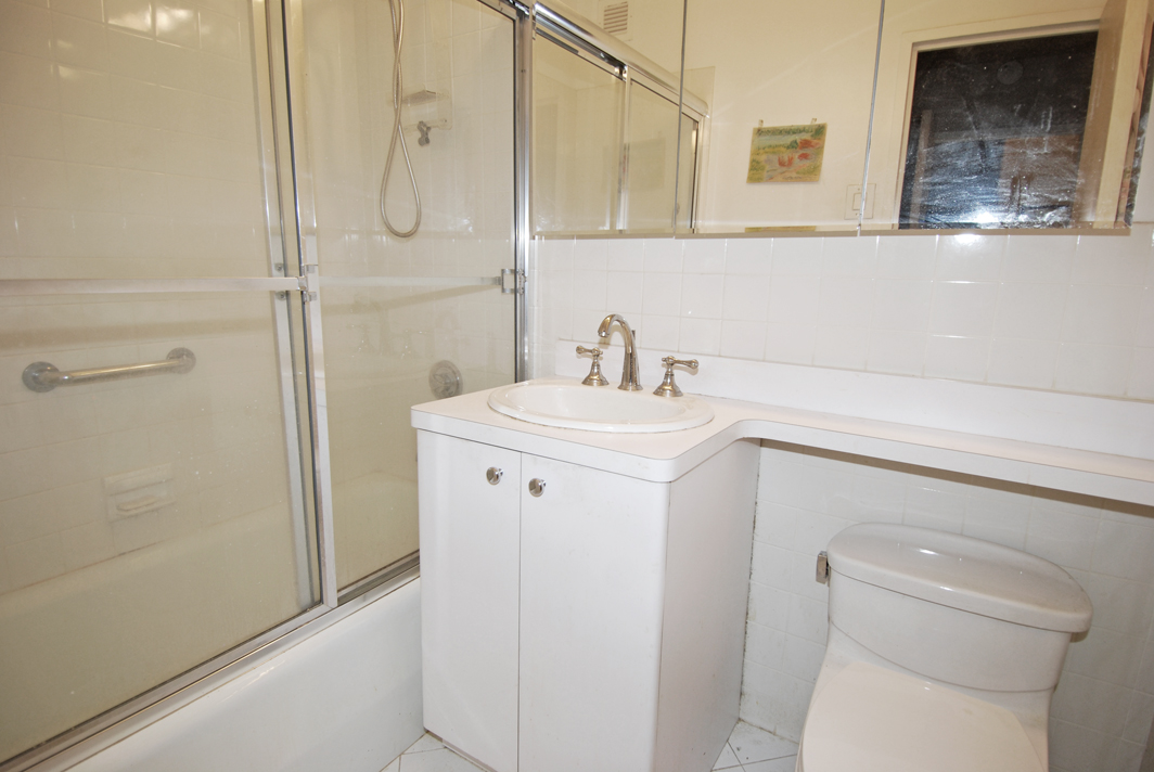 North Shore Towers Apt.