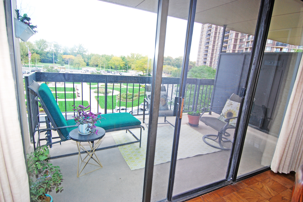 North Shore Towers Apt.