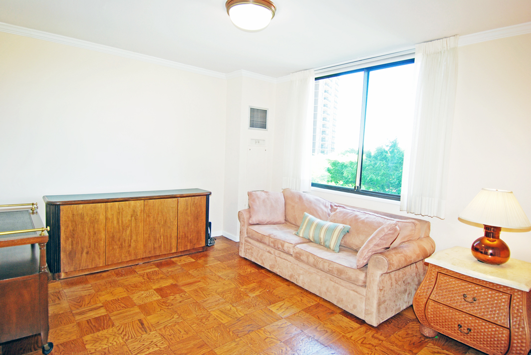 North Shore Towers Apt.