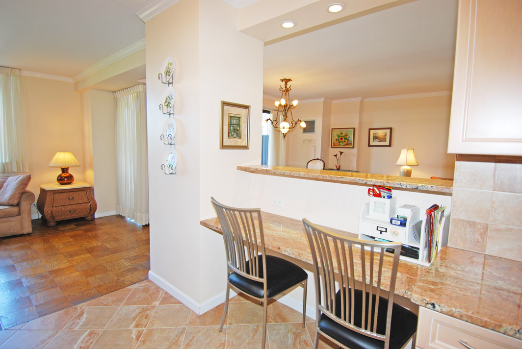 North Shore Towers Apt.