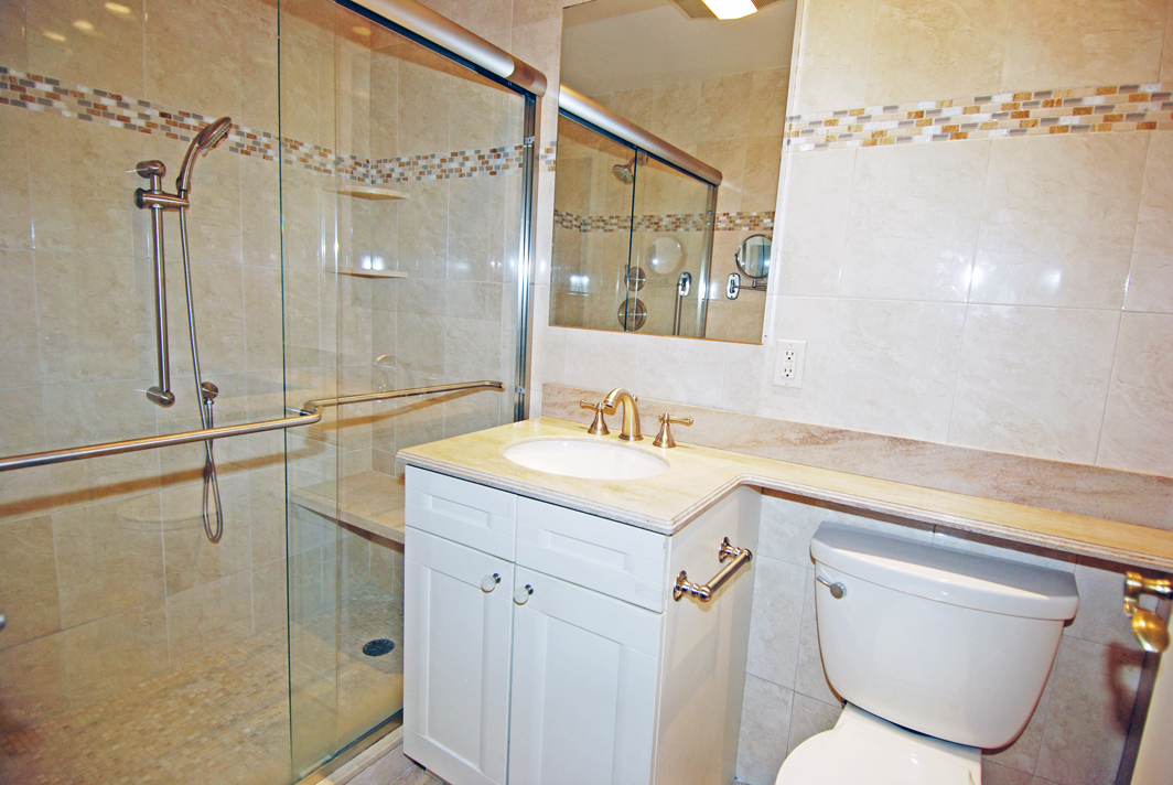 North Shore Towers Apt.