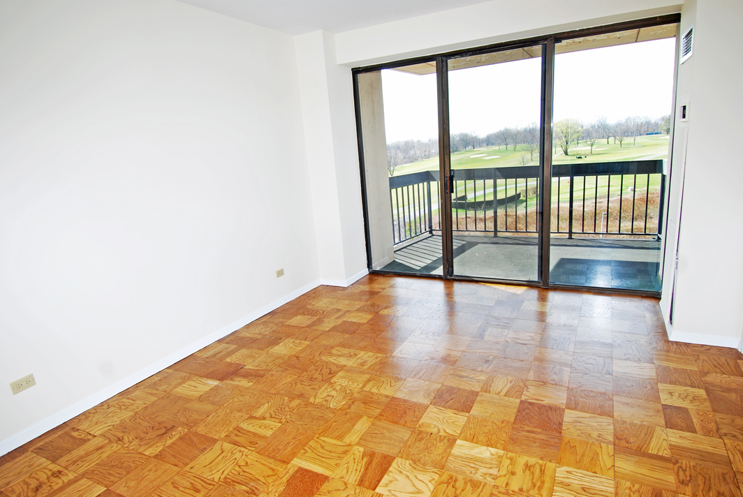 North Shore Towers Apt.