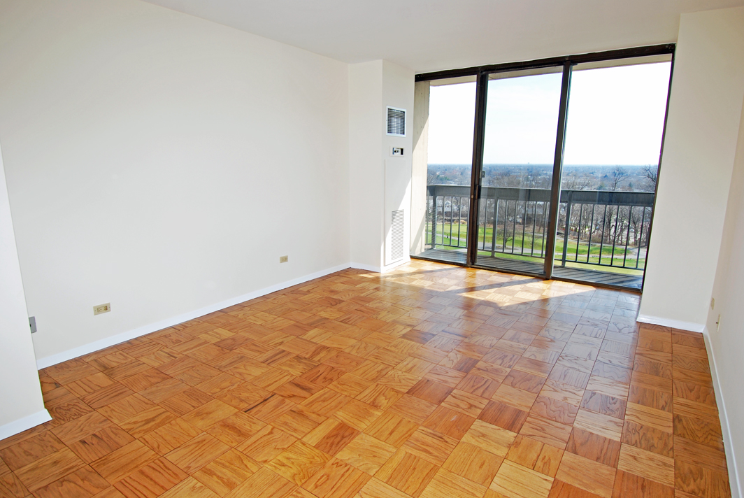 North Shore Towers Apt.