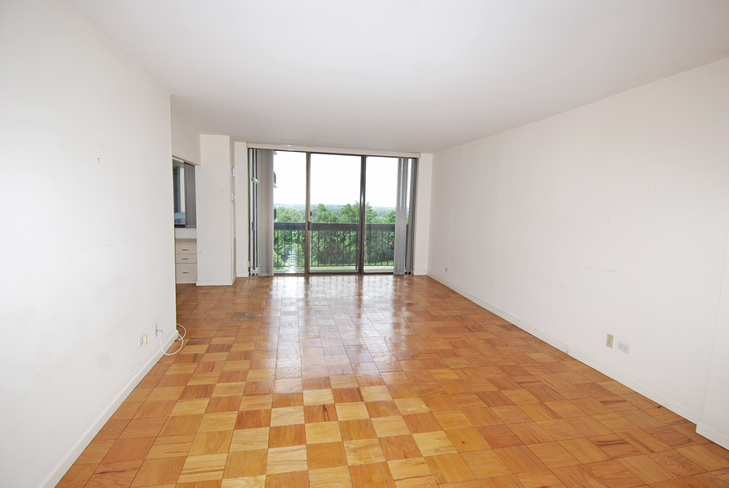 North Shore Towers Apt.