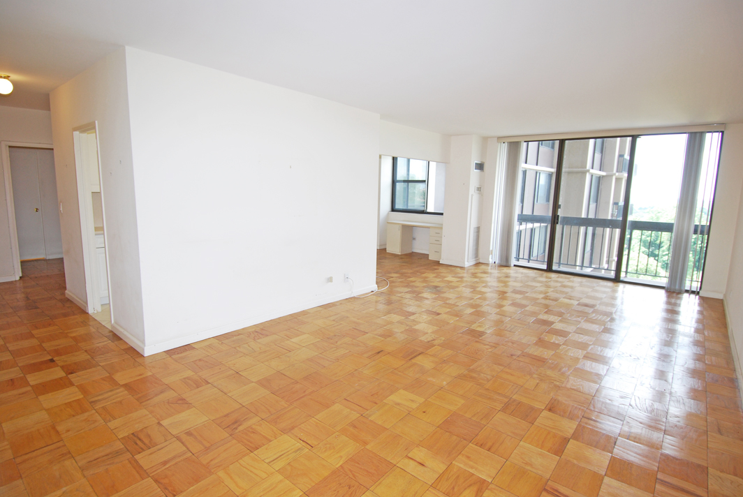 North Shore Towers Apt.