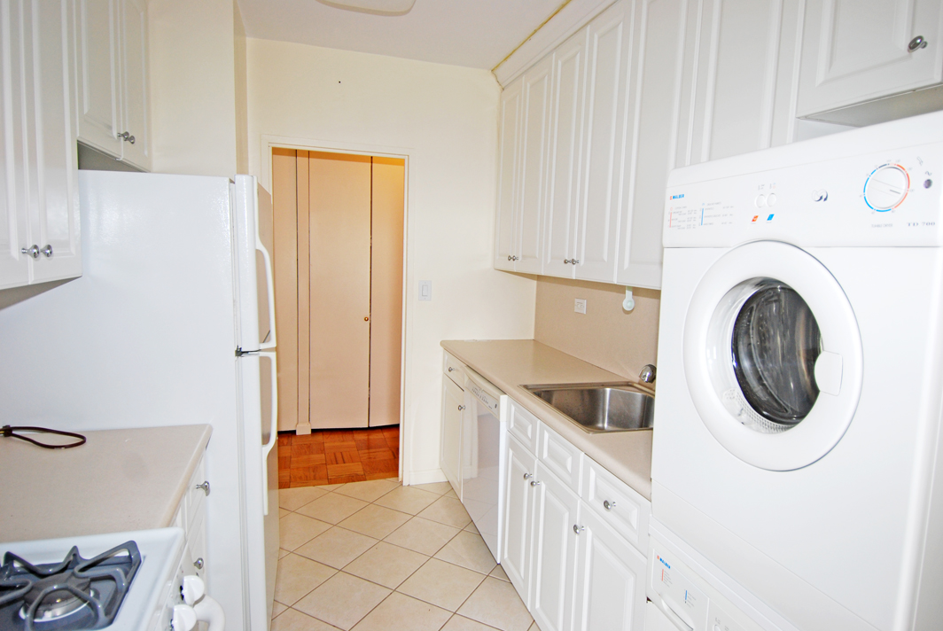 North Shore Towers Apt.