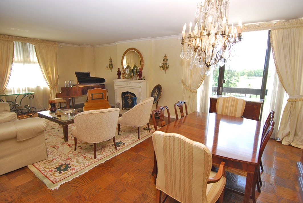 North Shore Towers Apt. 