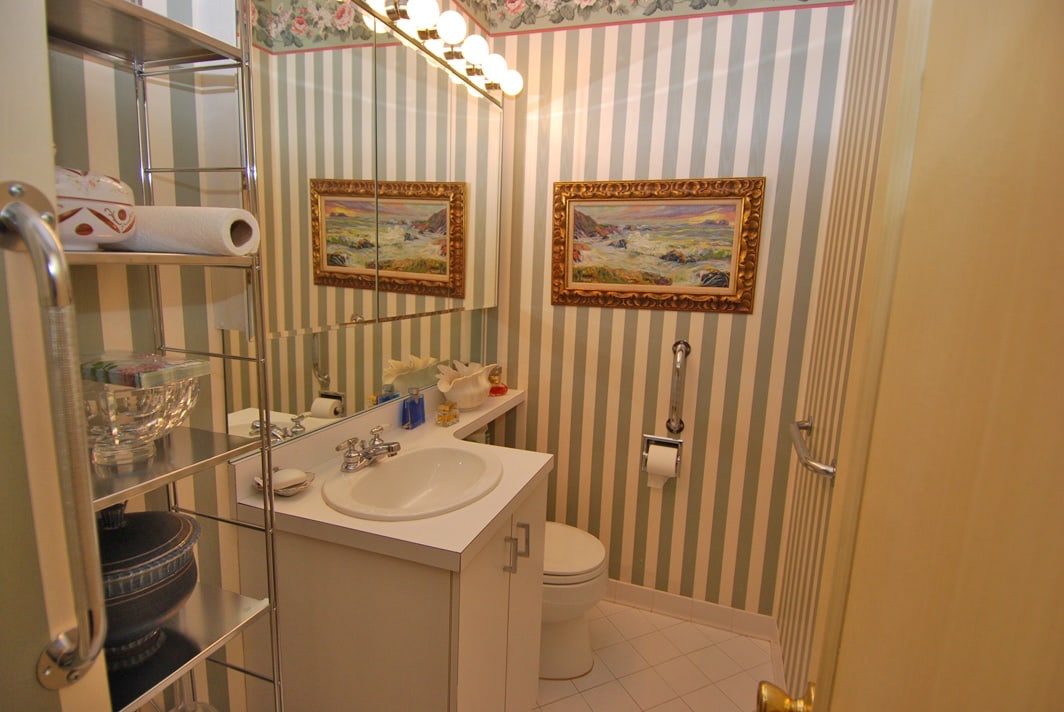 North Shore Towers Apt.