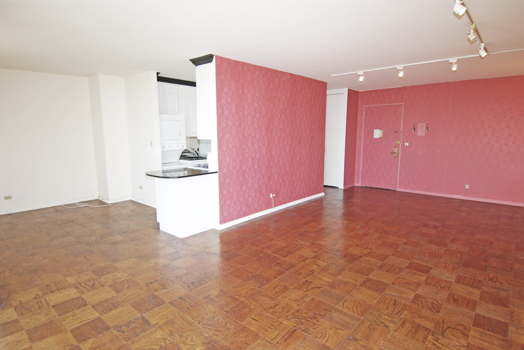 North Shore Towers Apt.