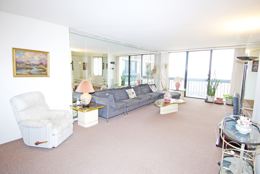 North Shore Towers Apt. 