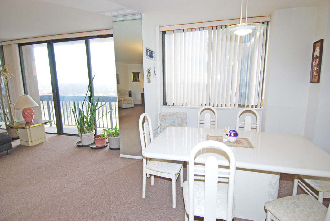 North Shore Towers Apt.