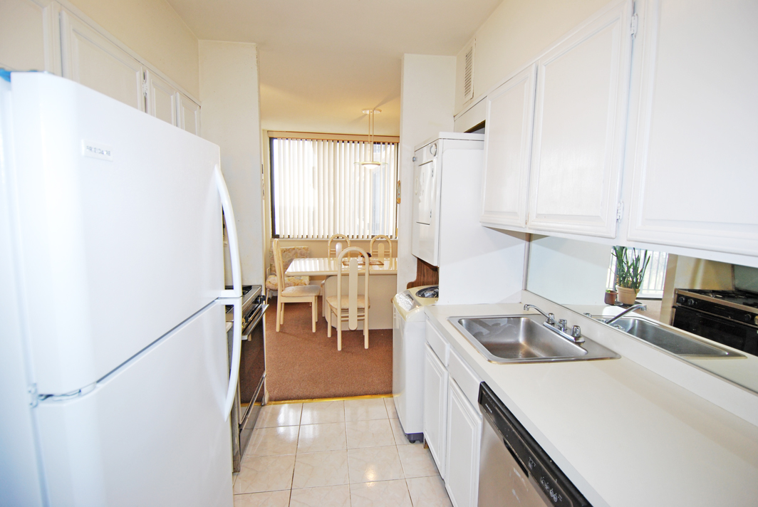 North Shore Towers Apt.