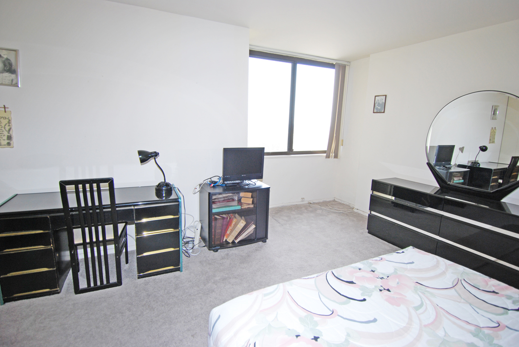 North Shore Towers Apt.