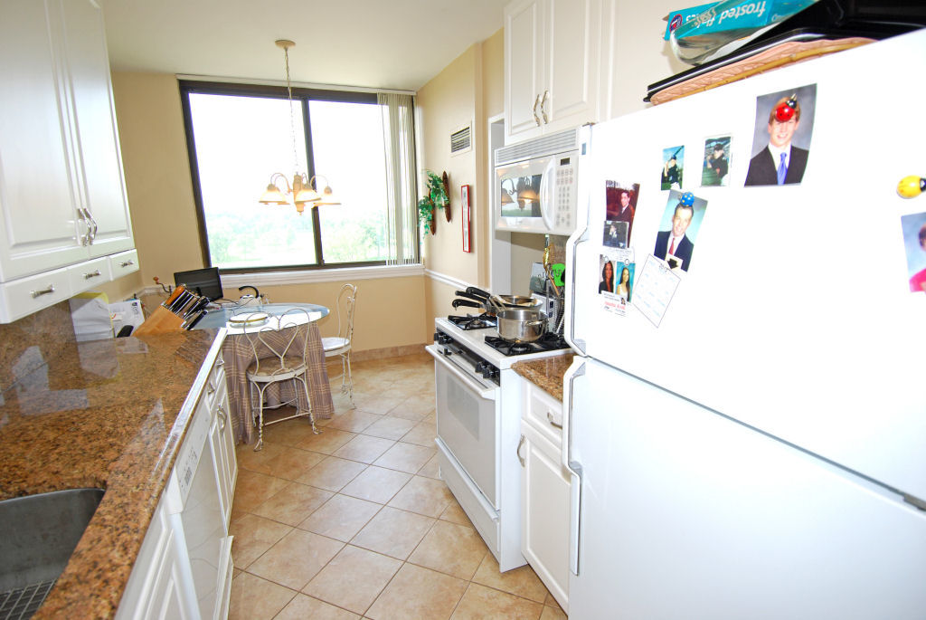 North Shore Towers Apt.