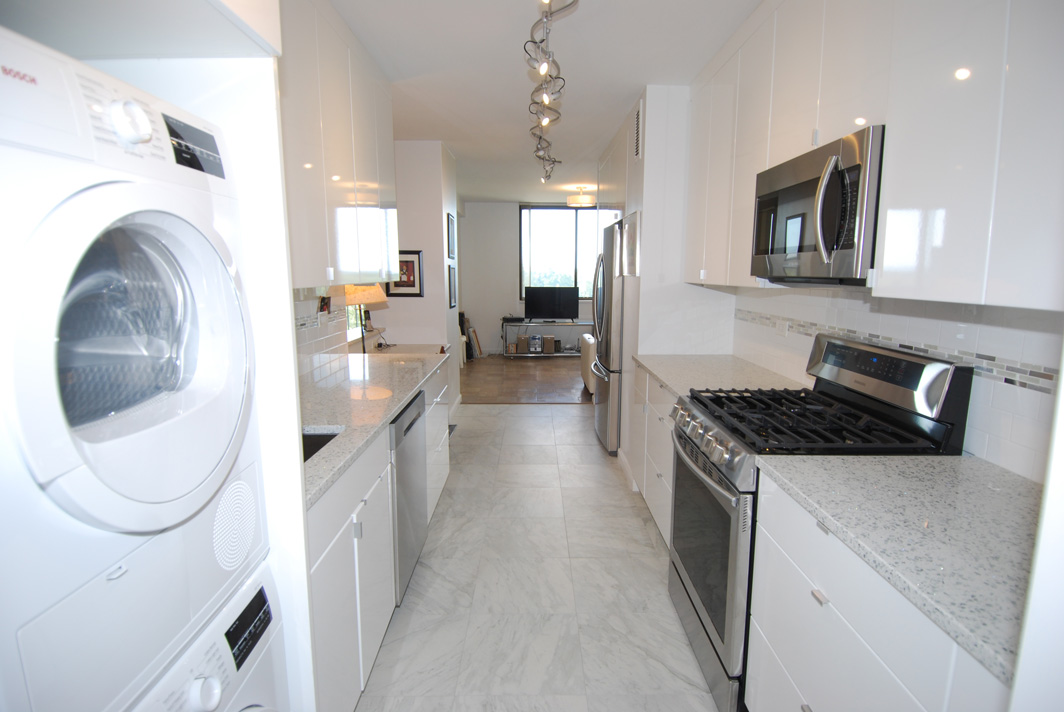 North Shore Towers Apartment