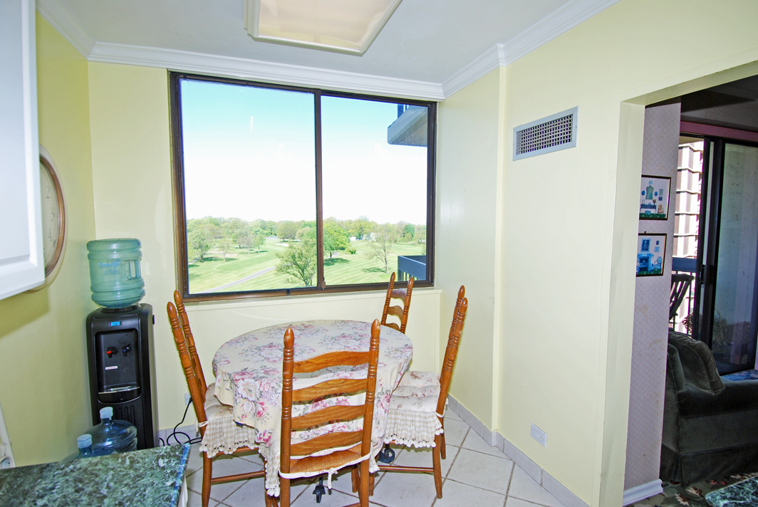 North Shore Towers Apt.