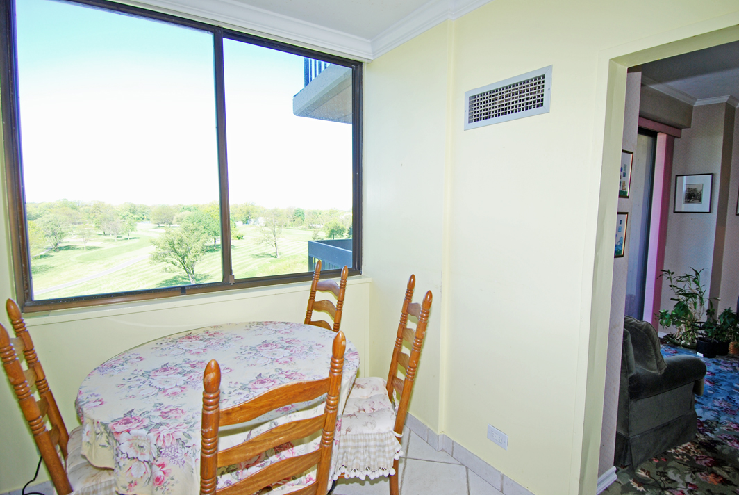 North Shore Towers Apt.