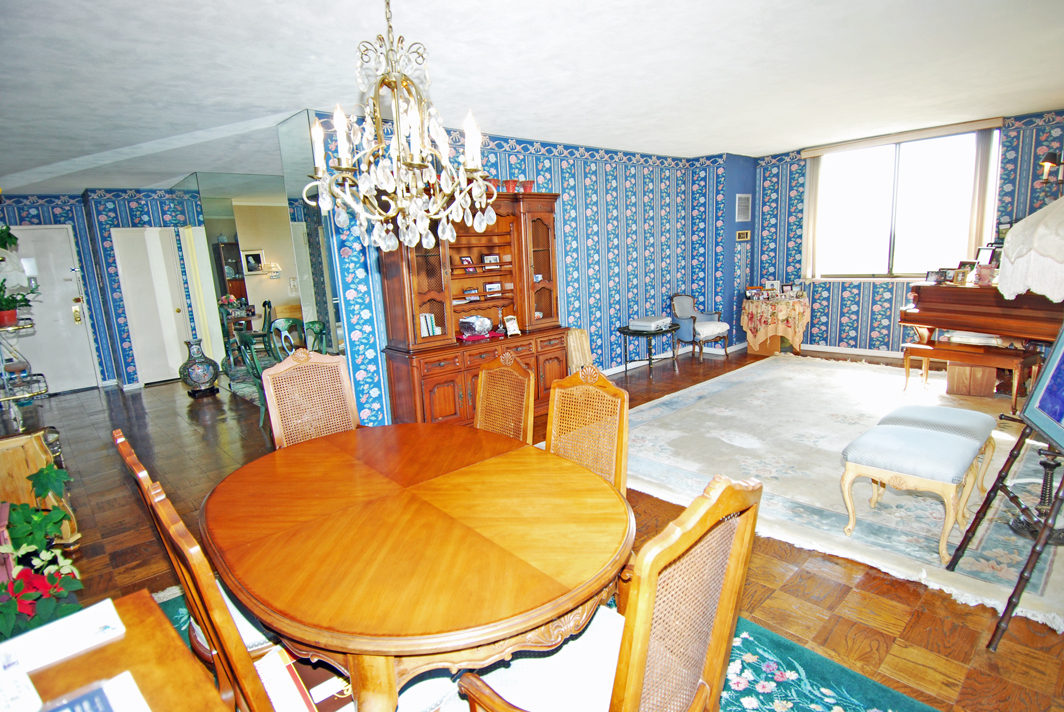 North Shore Towers Apt.