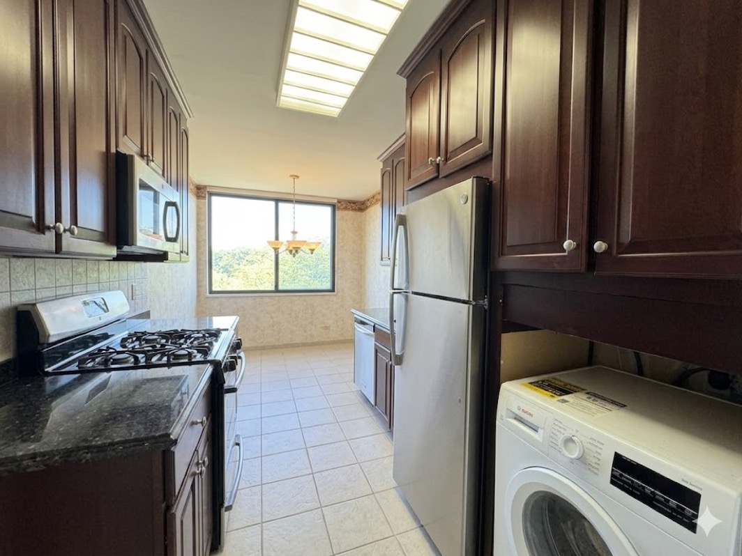 North Shore Towers Apt.