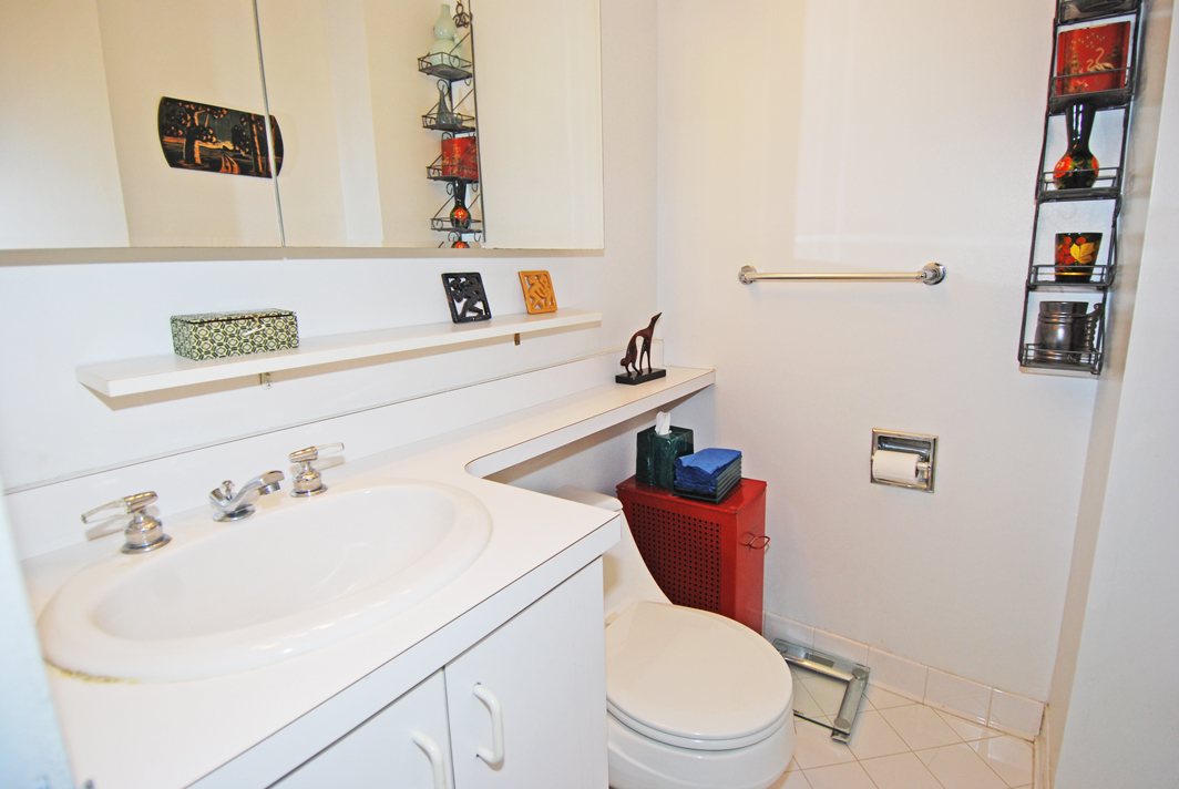 North Shore Towers Apt.