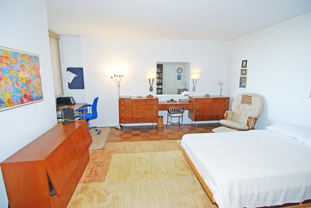 North Shore Towers Apt.