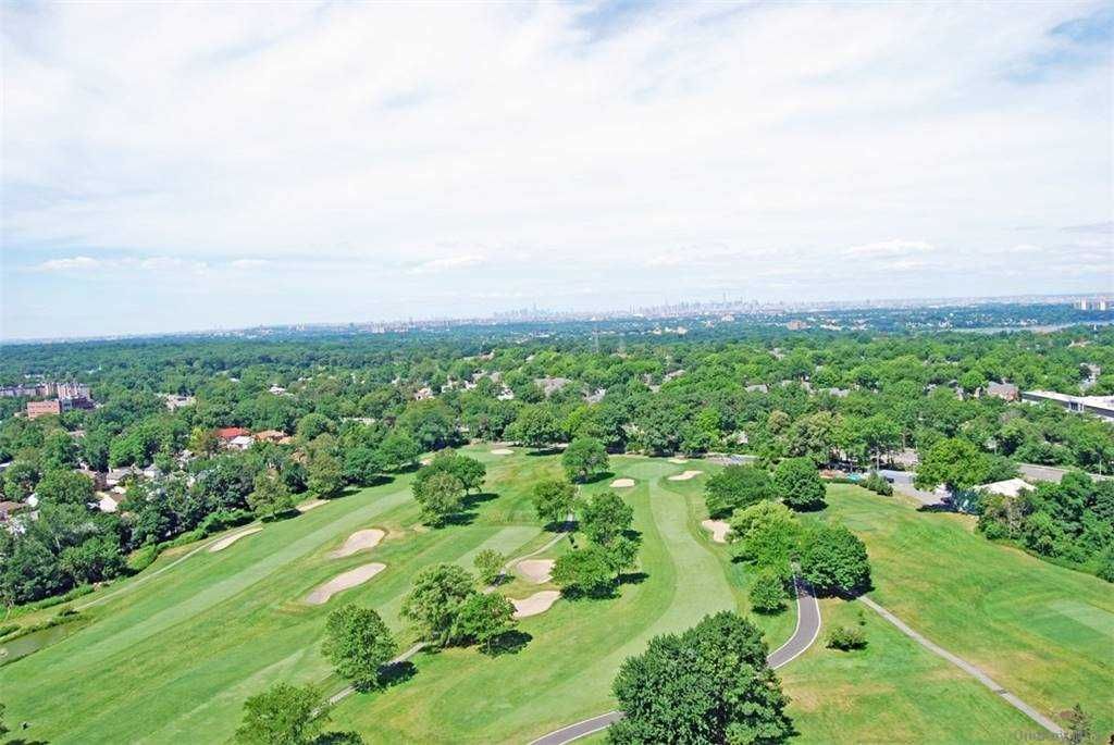 North Shore Towers Apt.