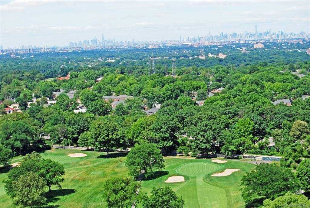 North Shore Towers Apt.