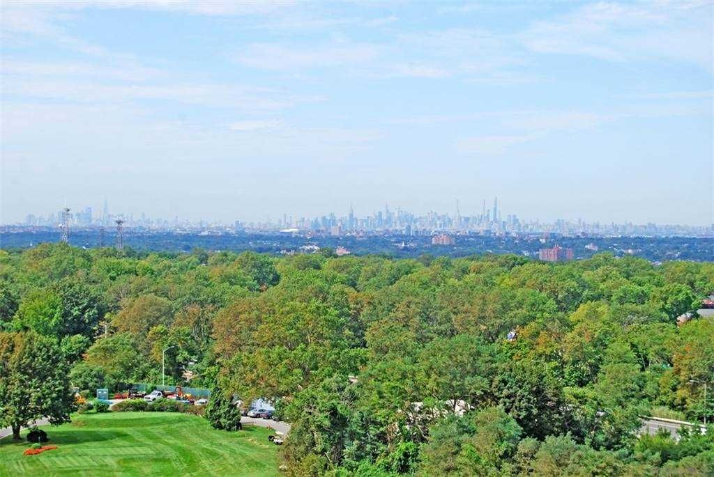 North Shore Towers Apt.