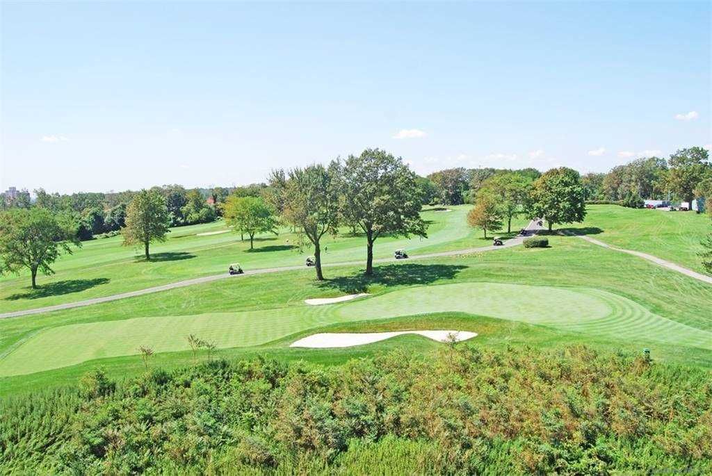 North Shore Towers Apt.