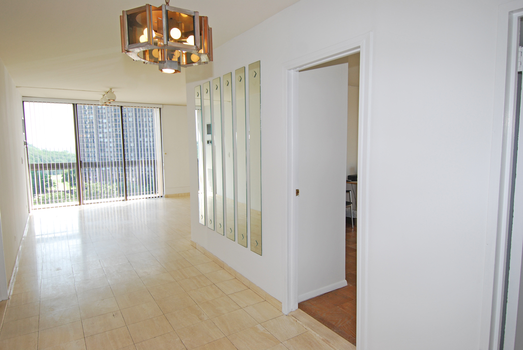 North Shore Towers Apt.