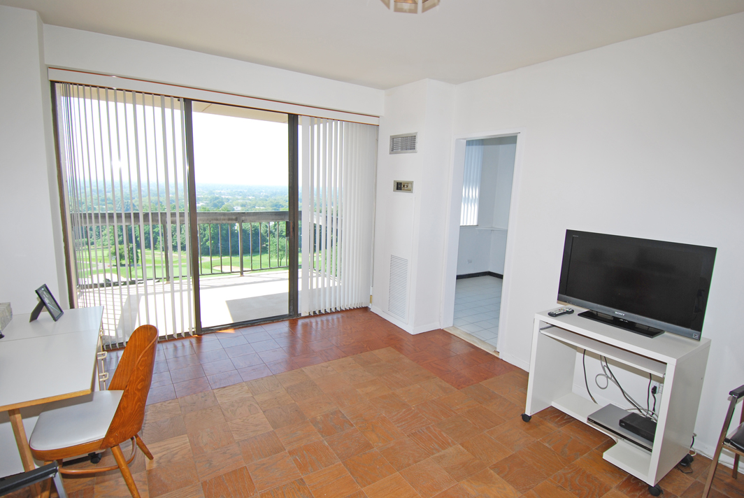 North Shore Towers Apt.