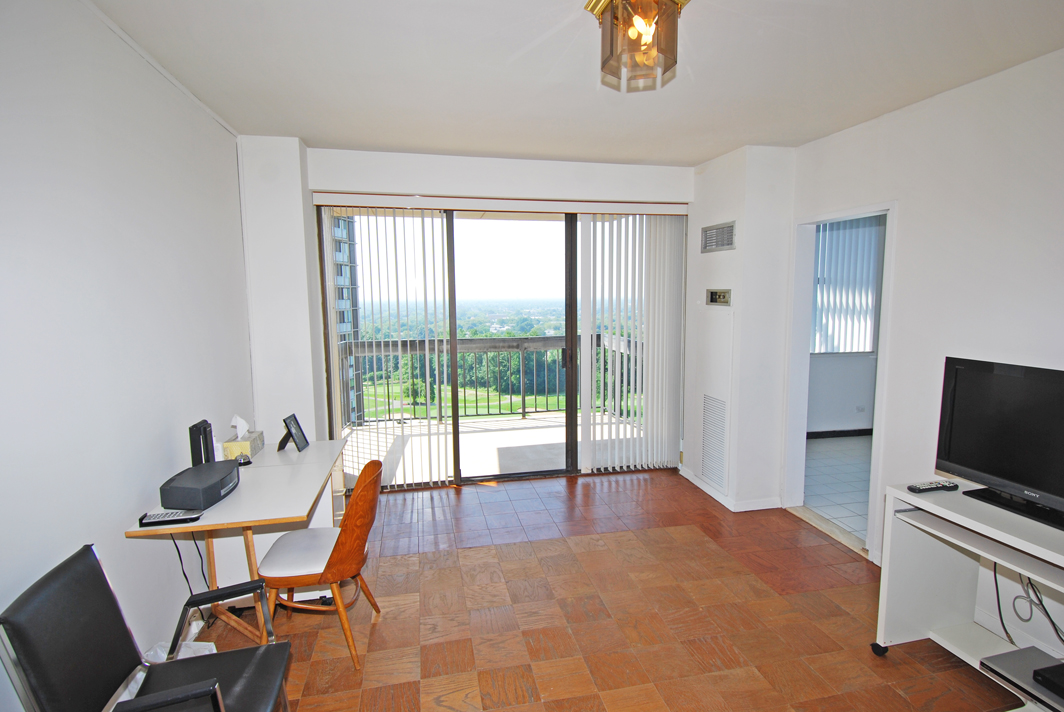 North Shore Towers Apt.