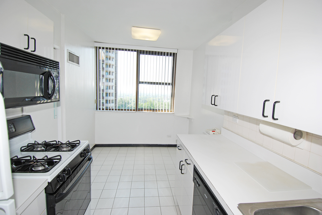 North Shore Towers Apt.