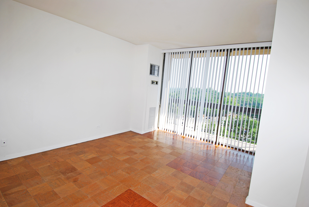 North Shore Towers Apt.