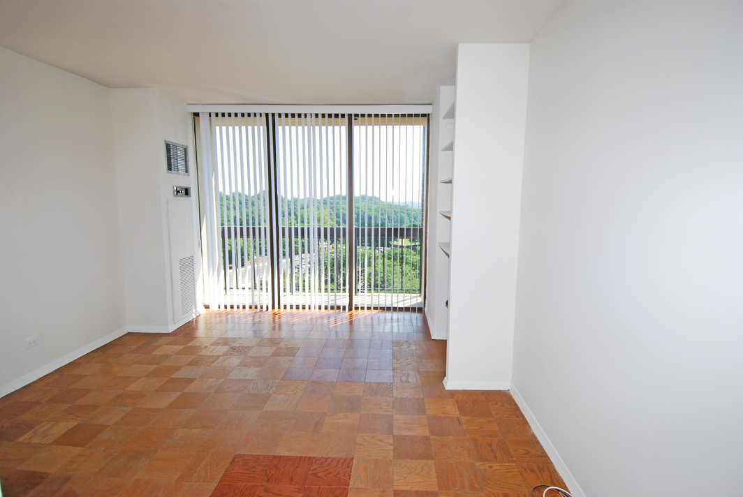 North Shore Towers Apt.