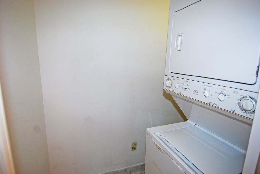 North Shore Towers Apt.