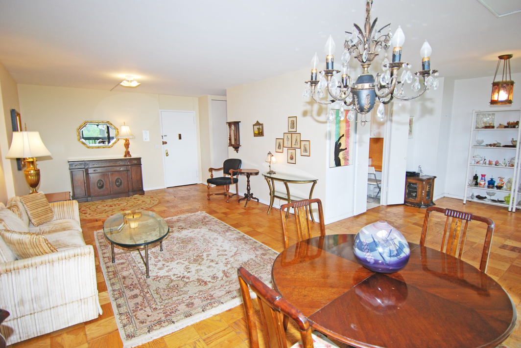 North Shore Towers Apt.