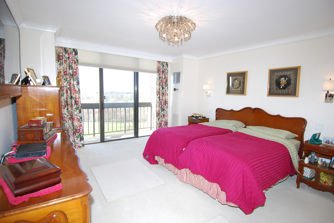 North Shore Towers Apt.