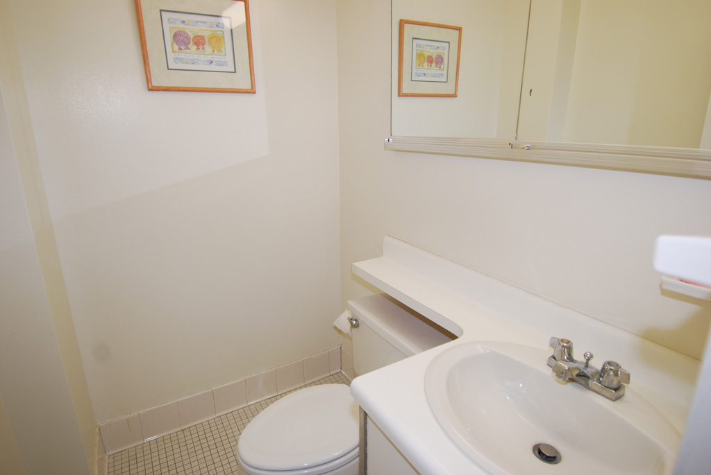 North Shore Towers Apt.