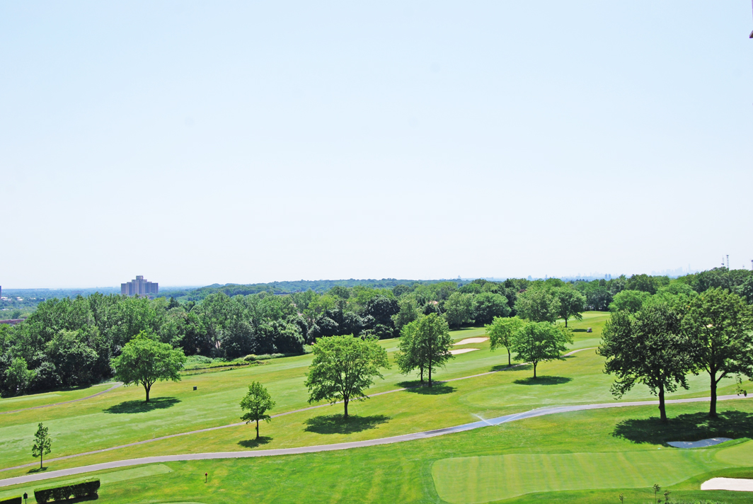 North Shore Towers Apt.