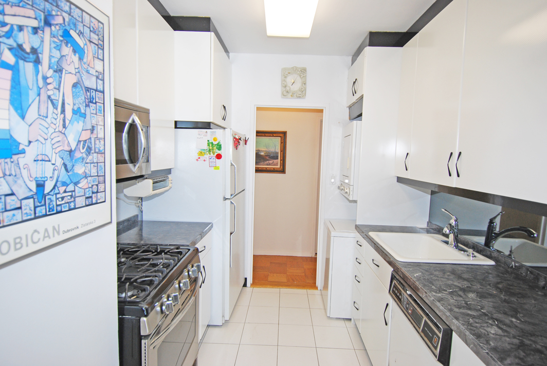 North Shore Towers Apt.