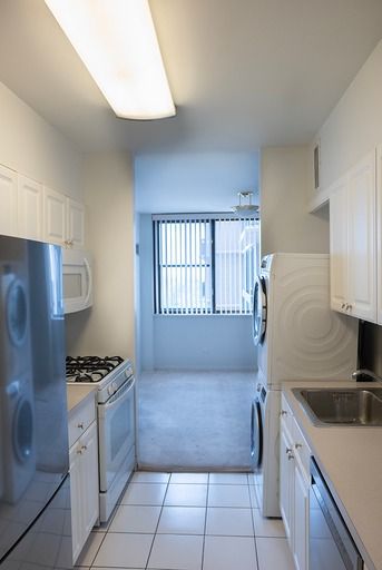 North Shore Towers Apt.